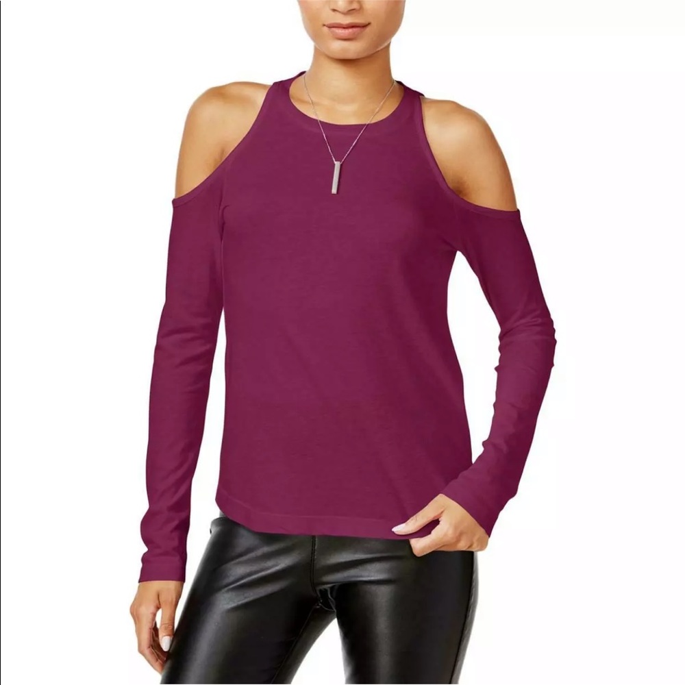 NWT Chelsea Sky Cold Shoulder Top
